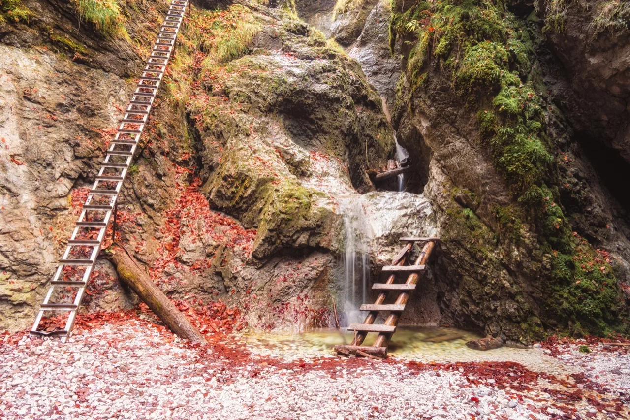 Hidden Waterfalls and Gorges Most Tourists Miss