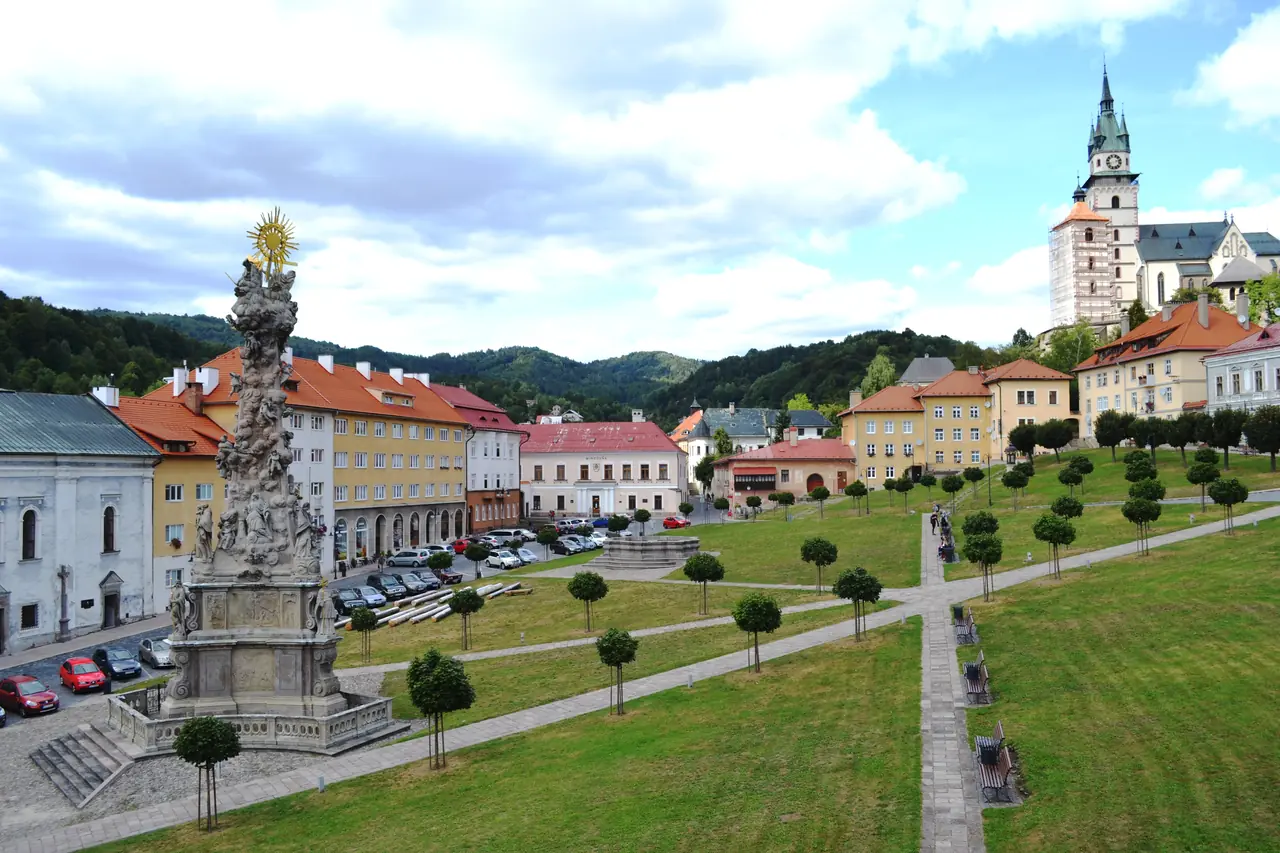 Štefánik Square and the historic centre of Kremnica