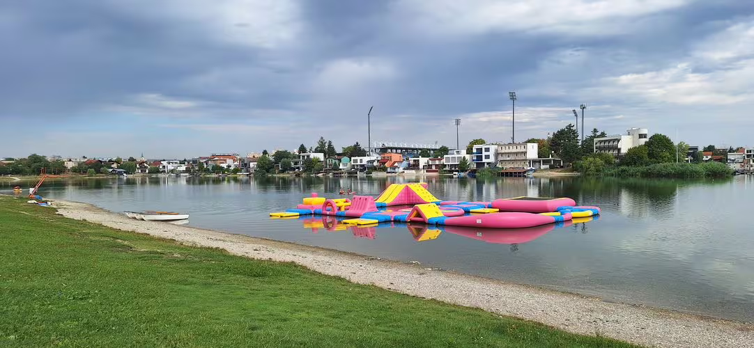 Slnečné jazerá (Sunny Lakes) — image 3