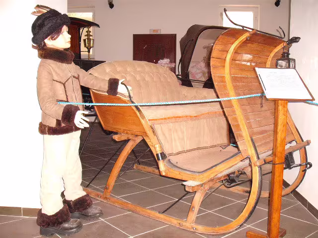 Museum of Noble Carriages — image 5